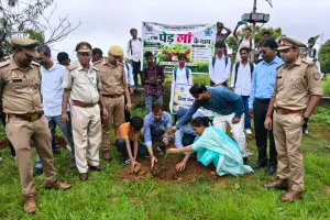 जिला गंगा समिति, सोनभद्र के तत्वावधान में नदी, जल एवं पर्यावरण संरक्षण विषयक कार्यशाला एवं वृक्षारोपण कार्यक्रम आयोजित