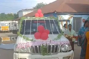 बेटी के जन्म पर गूंजे ढोल-नगाड़े