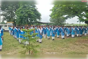 NDD कार्यक्रम में बच्चों को खिलाई गई एल्बेंडाजोल की दवा
