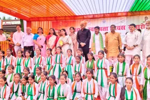 स्वतंत्रता दिवस पर विशिष्ट स्टेडियम में गूंजा देशभक्ति का स्वर, छात्र-छात्राओं ने मनमोहक प्रस्तुतियों से बांधा समां