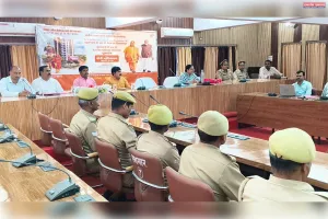 कलेक्ट्रेट सभागार में मुख्यमंत्री  के संबोधन का हुआ सजीव प्रसारण, पीआरडी जवानों ने उत्साहपूर्वक सुना संबोधन