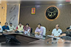 मुख्यमंत्री डैशबोर्ड की रैंकिंग में सुधार कर बी, सी एवं डी श्रेणी वाले विभाग ए श्रेणी में आएं : जिलाधिकारी