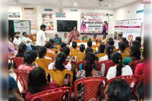 किशोरियों को दिया गया स्वरक्षा एवं महिला अधिकारों संबंधी प्रशिक्षण