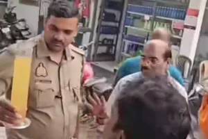 पेट्रोल पंप पर हंगामा, ईंधन की जगह निकला पानी; वीडियो सोशल मीडिया पर वायरल