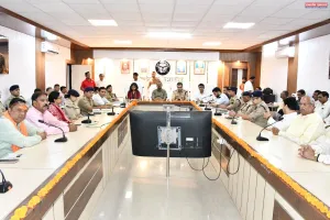 त्योहारों को लेकर शांति समिति की बैठक, डीएम ने दिए सुरक्षा और सौहार्द बनाए रखने के निर्देश