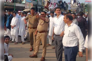 जुलूस मार्ग, ईदगाह, मस्जिदों और संवेदनशील क्षेत्रों का किया पैदल निरीक्षण,ड्यूटीरत पुलिसकर्मियों को दिए दिशा-निर्देश
