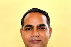 हरिद्वार मे द्वितीय अन्तर्राष्ट्रीय दिव्य गंगा महोत्सव एवं साहित्यिक कुम्भ में पवन कुमार सिंह एडवोकेट को दो प्रतिष्ठित सम्मानों से किया गया सम्मानित