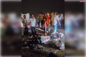 बांध रोड पर: बेकाबू स्विफ्ट ने 3 मासूमों समेत 4 को रौंदा, दो की मौत