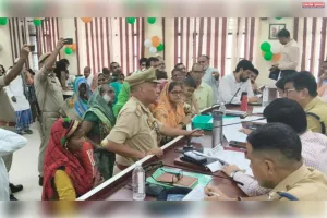 तहसील दिवस में पहुंची एडीएम प्रशासन सनी शिकायतें दिया निर्देश 