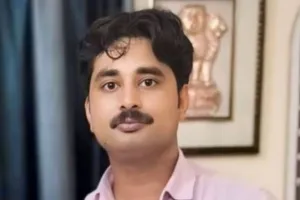 सोशल मीडिया पर प्रसारित वीडियो का संज्ञान लेकर प्रधानाध्यापिका को कारण बताओ नोटिस जारी