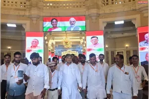 विधायक सुरेश पासी की पहल पर मंगरौली  के 25 युवाओं ने किया लखनऊ विधानसभा का भ्रमण