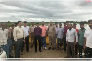 एसडीएम ने किया बाढ़ ग्रस्त ग्रामों का निरीक्षण लोगों को सचेत रहने का निर्देश 