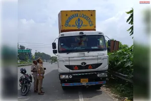 कानपुर में हाईवे पर अभियान चलाकर किनारे खड़े 204 वाहनों पर की गई बड़ी कार्यवाही 