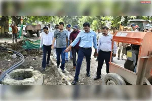 15 दिन में गड्ढामुक्त होंगी कानपुर की सड़कें, 31 अक्टूबर तक पूरे होंगे सीएम ग्रिड के काम