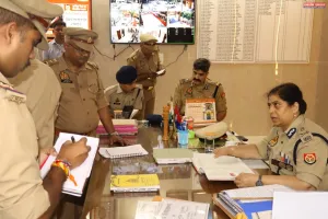 एडीजी कानपुर जोन ने जालौन पुलिस कार्यालय का किया वार्षिक निरीक्षण