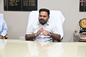 महेंद्र सिंह तंवर ने संभाला कानपुर के 59वें जिलाधिकारी का कार्यभार