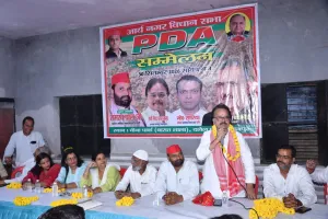 कानपुर में सीएम ग्रिड पर सपा का हमला: ‘सड़कें बनने से पहले उखड़ रहीं, जल निकासी ध्वस्त