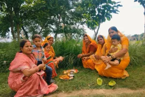 पुत्र की दीर्घायु की कामना के लिए महिलाओं ने किया हल षष्ठी पर्व पर पूजा
