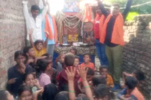 श्रीकृष्ण जन्मोत्सव के सातवें दिन धूमधाम से निकली  शोभायात्रा, जयकारों से गूंजा शहर