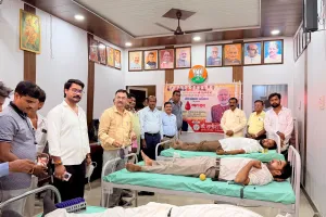 इटवा में सेवा संकल्प अभियान के तहत रक्तदान शिविर आयोजित