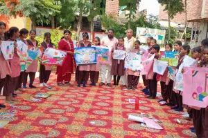 सेवा संकल्प अभियान के तहत विद्यालयों में चित्र लेखन प्रतियोगिता आयोजितः  विजेता बच्चों को बांटे गए पुरस्कार