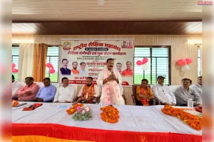 शिक्षक समाज और राष्ट्र निर्माण के महत्वपूर्ण स्तंभ : डॉ. सतीश द्विवेदी