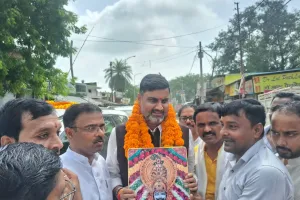 उसका कस्बा में नवनियुक्त जिला प्रभारी का भव्य स्वागत हुआ