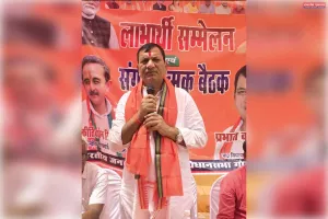 जनसंपर्क एवं लाभार्थी संवाद कार्यक्रम में मुख्य अतिथि के रूप में विधायक प्रभात वर्मा हुए सम्मिलित 