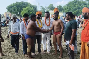 80 वर्षों से चली आ रही परंपरा, बैगांव में हुआ भव्य दंगल।