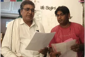महिला दुकानदार से अभद्रता का आरोप, बचाने आए देवर पर हमला