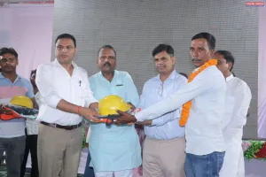 तुलसीसदन में मुख्यमंत्री के शुभारंभ कार्यक्रम का सजीव प्रसारण देखा गया 