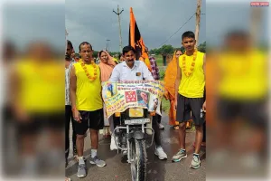 दर्शन यात्रा को पैदल निकले श्रद्धालुओं का ग्रामीणों ने किया स्वागत