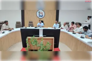 अधिगम स्तर में सुधार के लिए नियमित आकलन जरूरी: डीएम