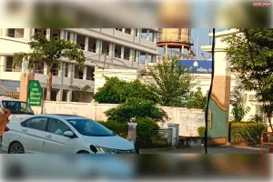 ब्लैकमेलिंग से तंग आकर छात्रा ने की आत्महत्या