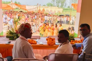 करमा की थाप पर झूम उठा बागेसोती, जनजातीय संस्कृति महोत्सव में उमड़ा जनसैलाब