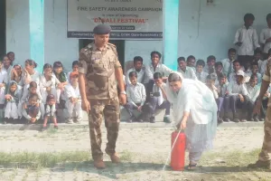 आग से बचाव के बताए गये आसान तरीके, गैस, बिजली और ज्वलनशील पदार्थों से लगने वाली आग पर दिया गया प्रशिक्षण