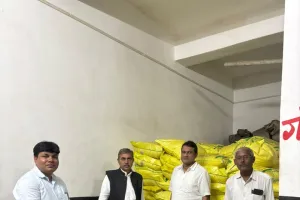 कृषक समृद्धि आयोग के सदस्य ने कृषि एवं कृषि से संबंधित विभागों की समीक्षा की।
