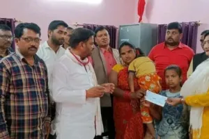 दिव्यांग बच्चों के परिवार को मूलभूत सुविधाएं मिलने पर नगर पंचायत अध्यक्ष ने जताया डीएम का आभार