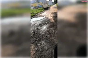 चिल्ह-दलापट्टी कमासिन मार्ग बदहाल, ग्रामीणों ने जनप्रतिनिधियों से लगाई गुहार