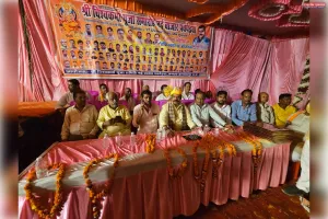 पचपेड़वा में गूंजा ‘जय श्री विश्वकर्मा’, भव्य शोभायात्रा में उमड़ा आस्था का सैलाब