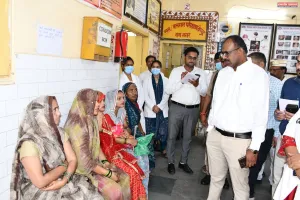 डीएम ने नगरीय प्राथमिक स्वास्थ्य केंद्र रामनगर का किया निरीक्षण
