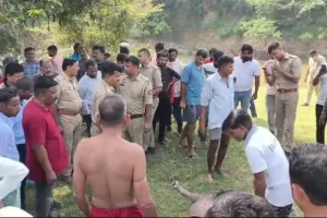 लोन नदी में मजदूर की उतराती मिलीं लाश