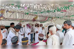 जश्ने जुलूसे गौसियां में जुटे अकीदतमंद