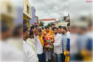 डॉ० मिथिलेश त्रिपाठी का गर्मजोशी से हुआ स्वागत