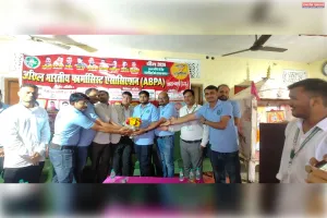 विश्व फार्मासिस्ट दिवस पर वृद्धा आश्रम में स्वास्थ्य शिविर का हुआ आयोजन
