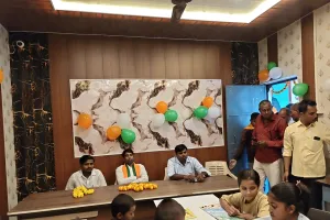 अतरैला राजा में डिजिटल लाइब्रेरी का हुआ भव्य उद्घाटन, ग्रामीण युवाओं को मिलेगी आधुनिक अध्ययन की सुविधा