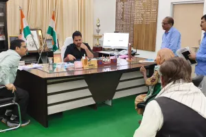 डीएम की जनसुनवाई में बदली उम्मीद की तस्वीर, कच्चे मकान की समस्या लेकर पहुंची महिला का आवास हुआ स्वीकृत