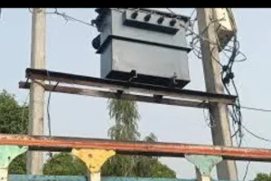 बिजली संकट से बेहाल बस्ती, बेलगाम विद्युत व्यवस्था पर उठ रहे सवाल