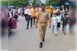 जैन समाज की बंधना यात्रा निकली, पुलिस बल रहा तैनात