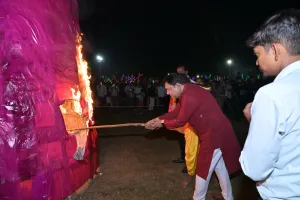 सत्यता कर्मठता और संस्कार का सदे  देता है विजय दशहरा का त्यौहार। पीके सिंह